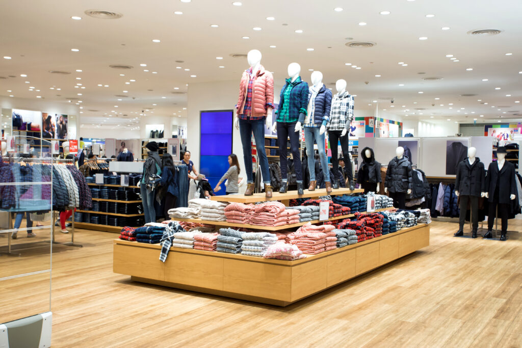 agencement-boutique-pret-a-porter08