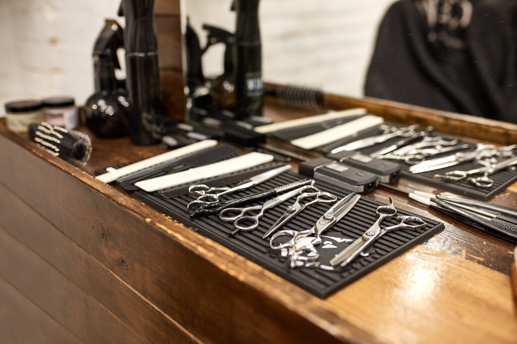 agencement-salon-de-coiffure-barbier